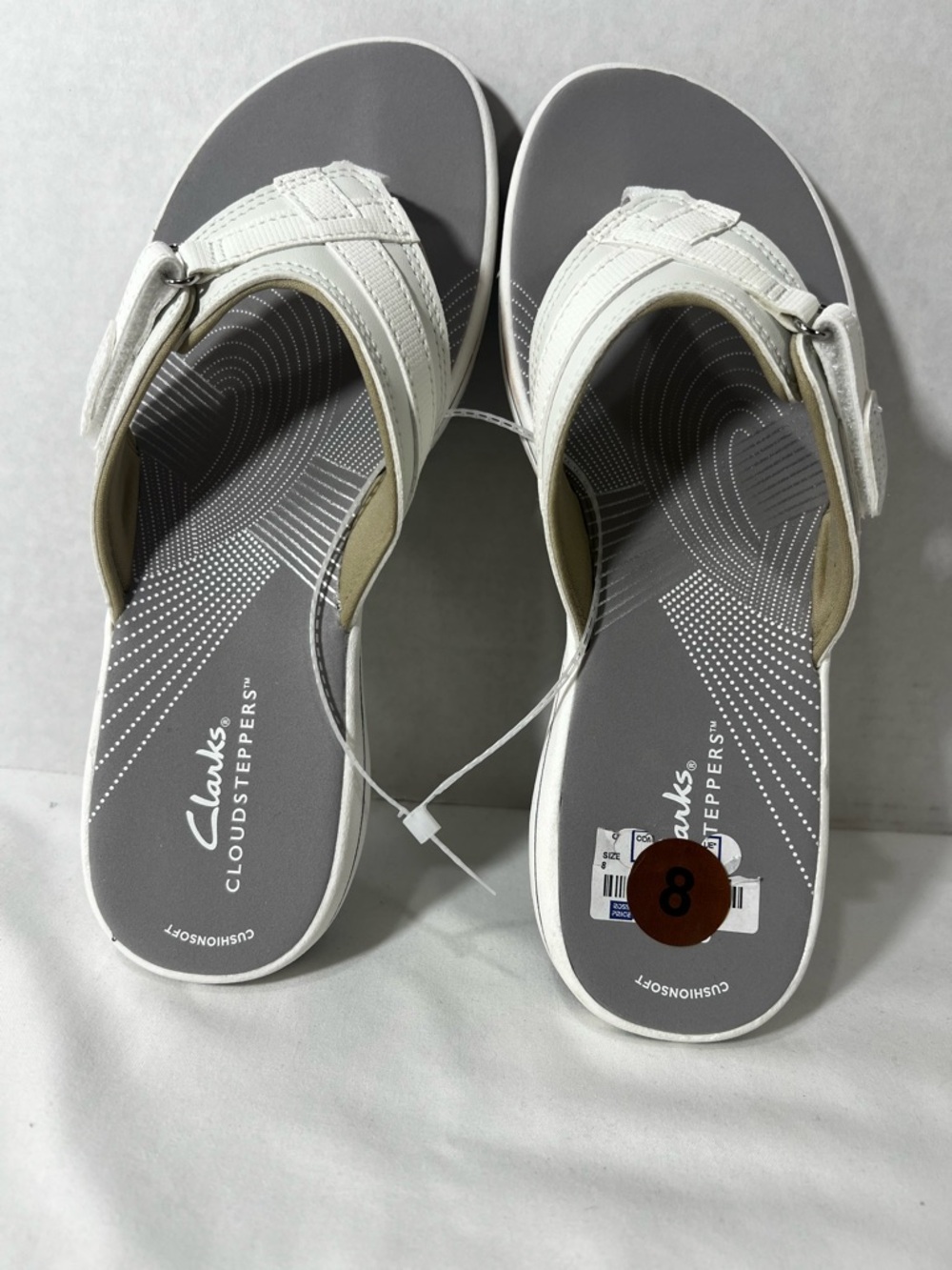 Clarks Cloudsteppers White and Gray Women's Thong Sandals